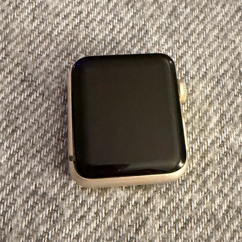 Apple Watch 2nd Gen. 38mm Rose Gold LOCKED FOR PARTS REPAIR